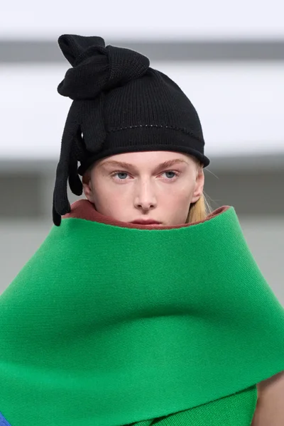 Look 72